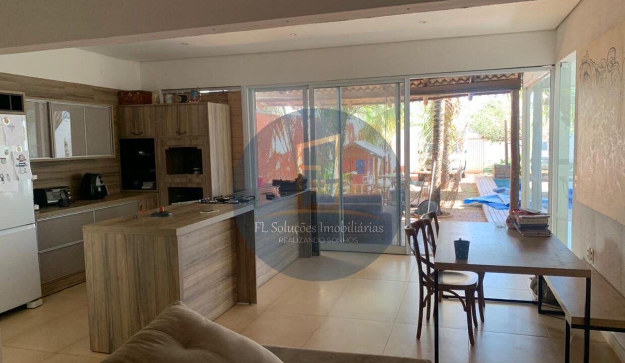 303fcd58-6a0f-490c-b780-0c58c7412636