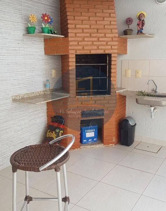 5bbf1bde-f98e-48b5-9e39-4d4076c83983