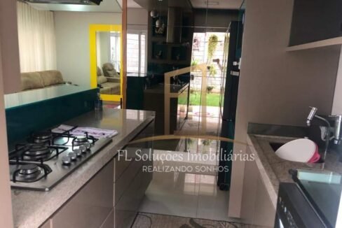 a325bdd4-b3be-48a8-be9e-9828f5620684