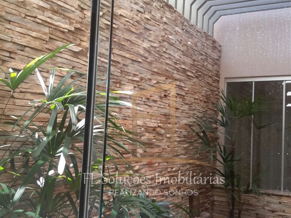 e4848877-74c8-4254-a15a-793d3e52cf1b