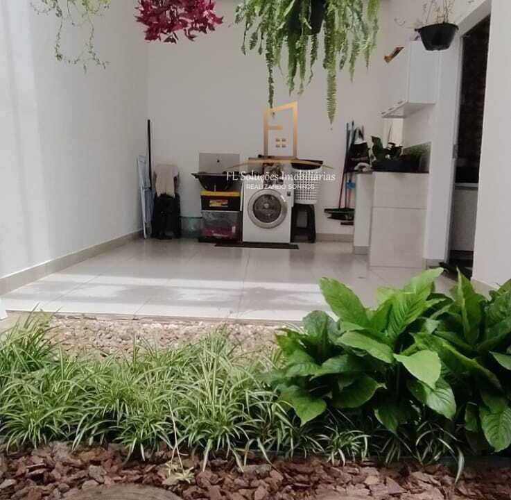 2fb7eea4-27df-4fe9-95f6-19c6a9824614