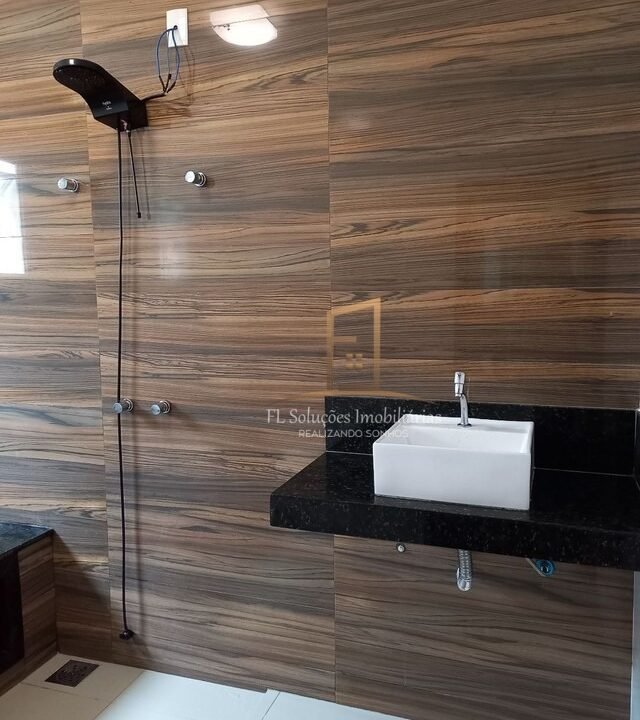 68529303-b909-4707-8db2-84cdb7cf096d