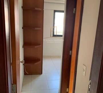 06b8f8d4-cf99-4164-9332-de6872bb117d