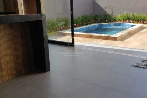 4e91c4c5-a962-4038-924a-9daa21184008