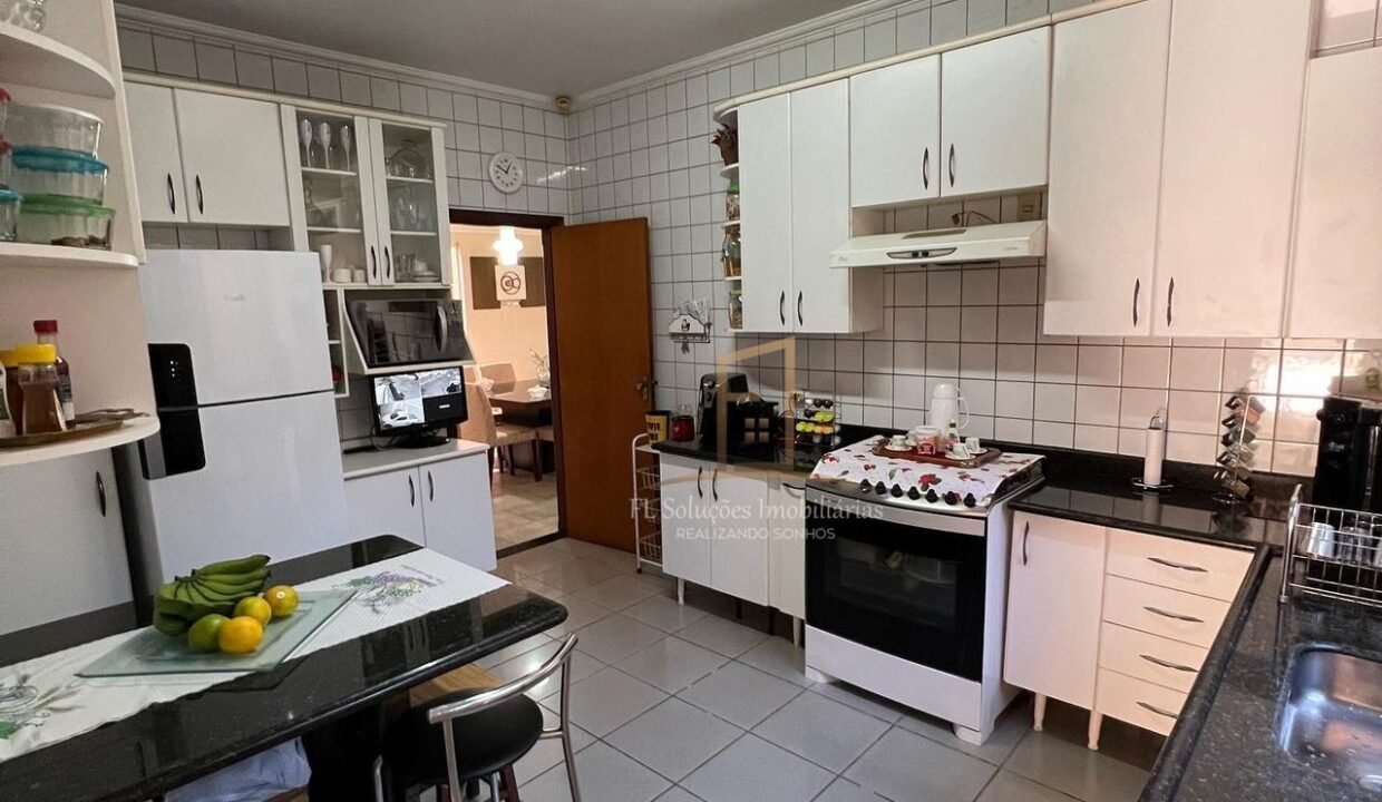 54d43584-ffa5-4365-a5ea-2c943afe1f17