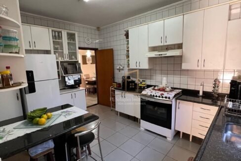 54d43584-ffa5-4365-a5ea-2c943afe1f17