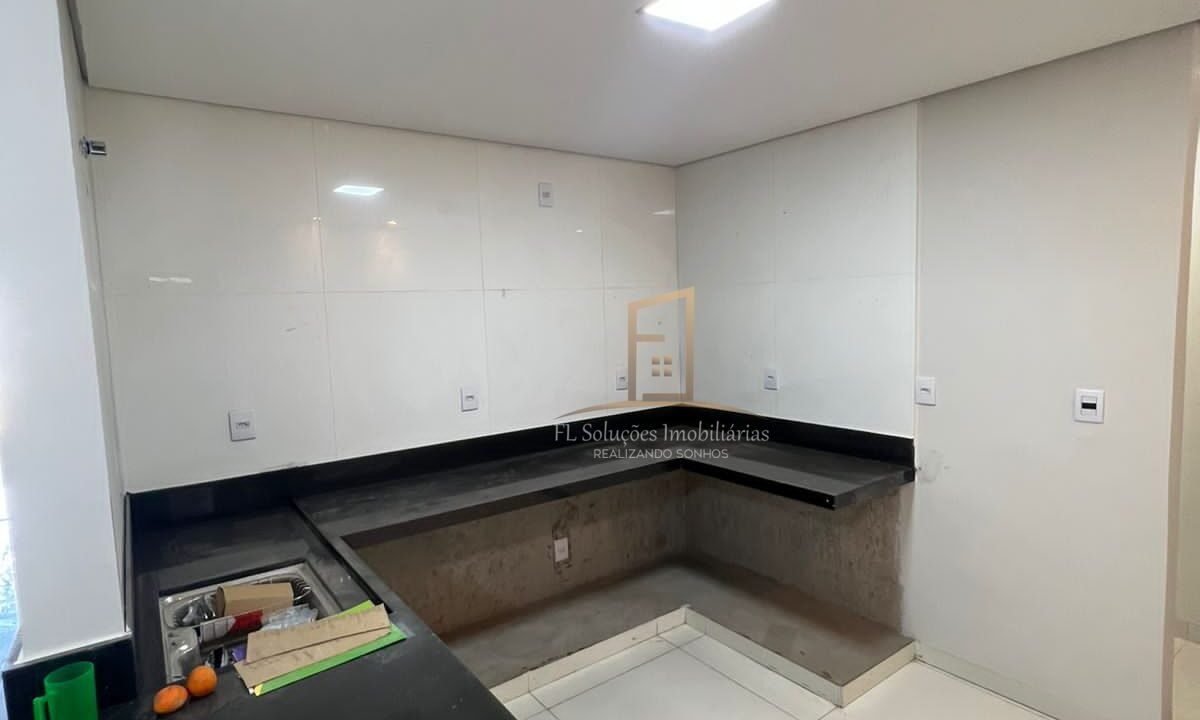 b6d07e6f-1826-48da-8aa9-5b77e63cba6e