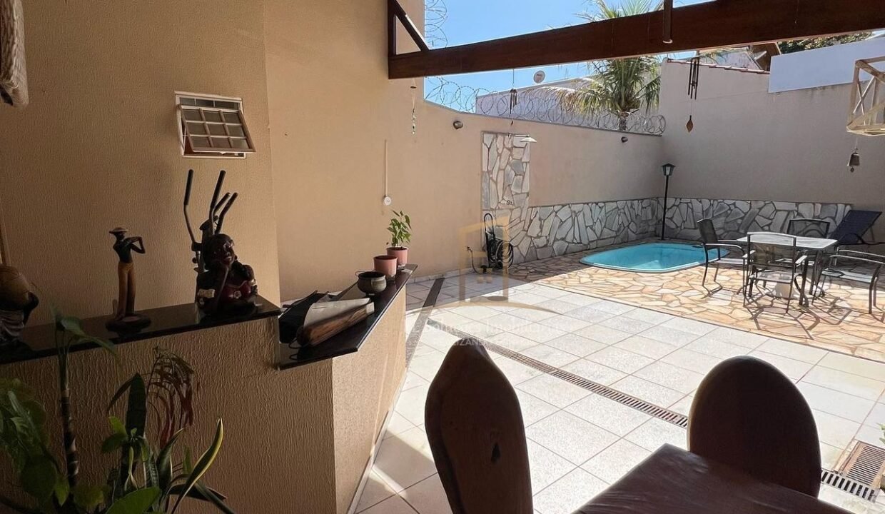 e7745cbb-d323-4288-bc63-5b9726e473c0