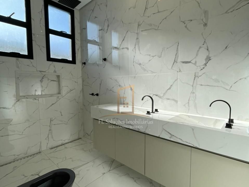 ee16beaf-1906-4248-94f1-f29e6cc2d3dd