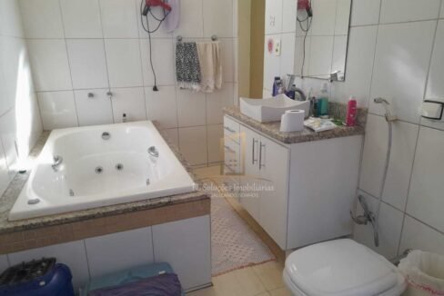 ef72318d-cd33-466f-a87d-bf808ee9fcc0