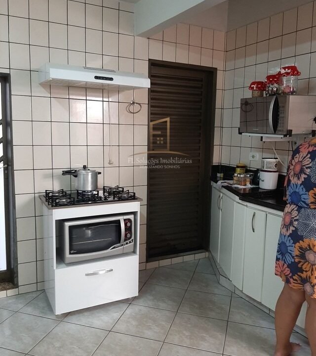 2201d62b-59f7-4496-a383-10165c82016e