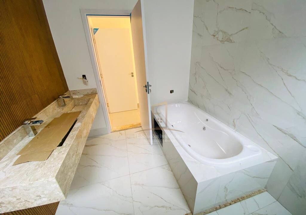 231565e4-4e69-49cf-a3d6-4939e24444c1