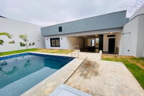 26327522-ed5b-4937-b2b1-8d958d455adc