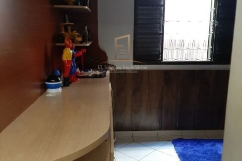 a7b63e02-56e9-4cce-b6d9-de47842ab560