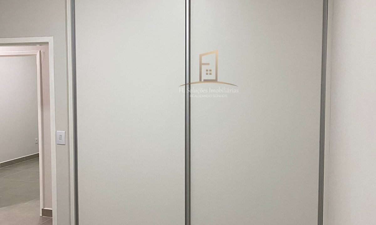 eb038612-6f19-4e50-b3e6-e954859945a1