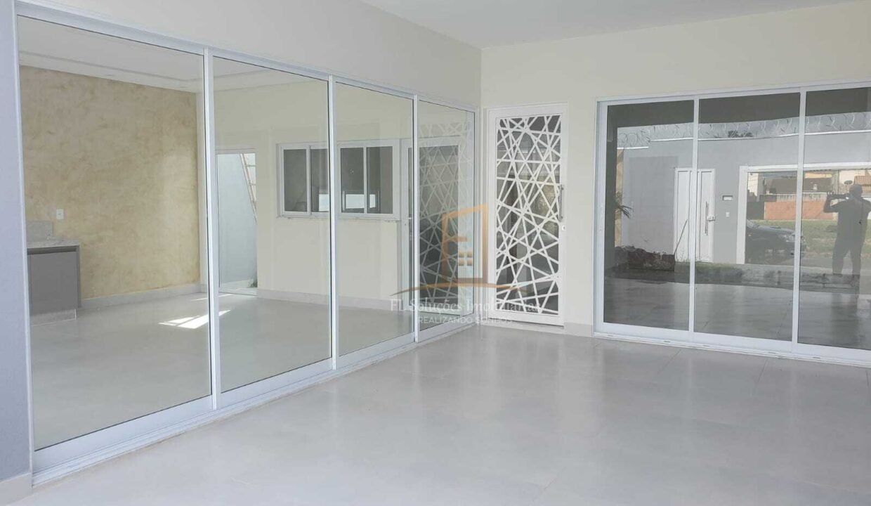 eb152393-b93c-408a-9977-9856eb930ef3