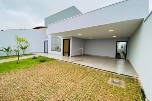 f0749bda-561a-42b6-9071-d12bebb5b462