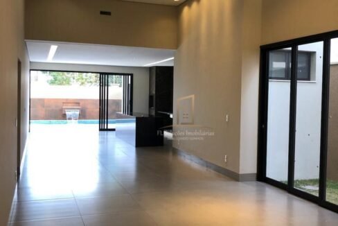 f8bf57f5-ccb9-49a9-b2da-9ffb9ab4a635