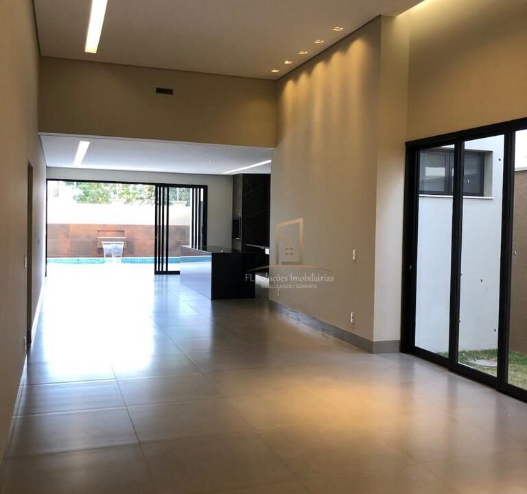 f8bf57f5-ccb9-49a9-b2da-9ffb9ab4a635