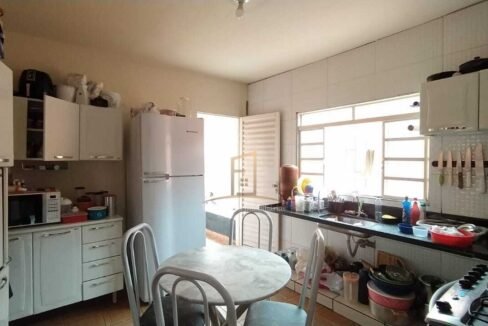 6ed9a34c-8faf-4721-b817-bd17c458956d