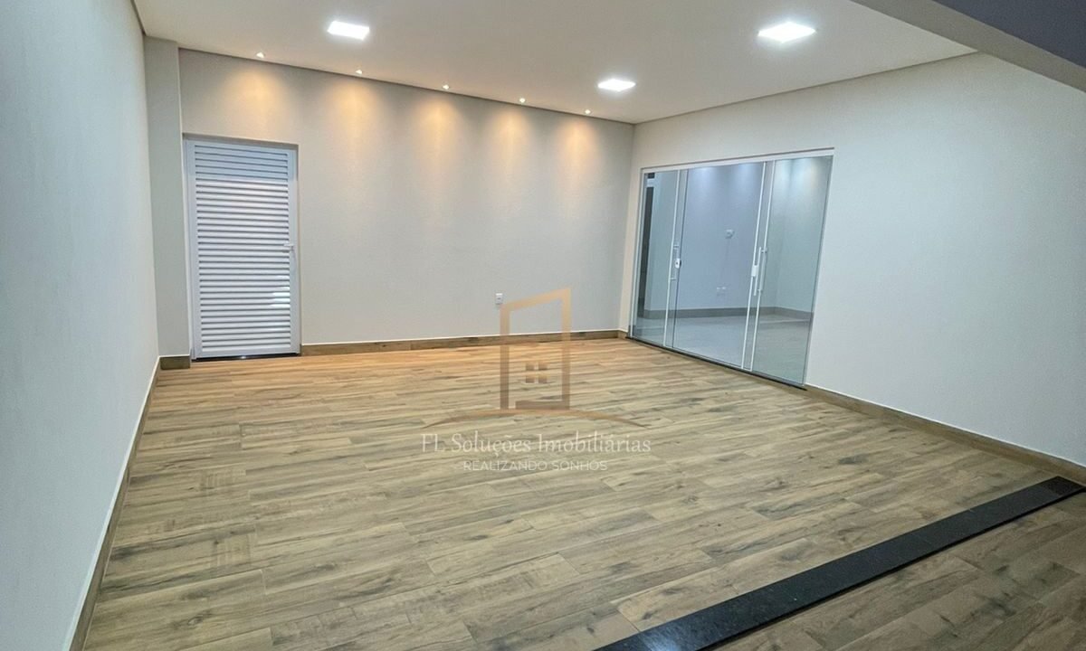 ccf71549-3e30-4d43-86f1-af40ec3b59a7