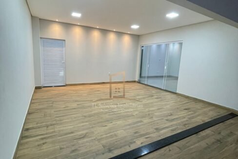 ccf71549-3e30-4d43-86f1-af40ec3b59a7