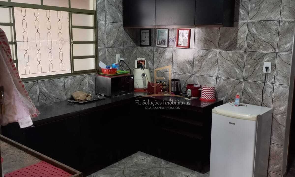 465e6ff4-abdc-42b2-a6e2-85528d7e3191