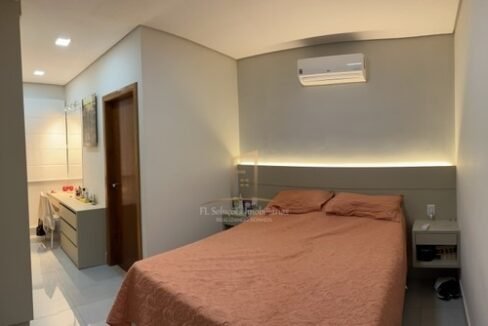 c34a2c05-af27-48e1-935f-5d78a57104ae