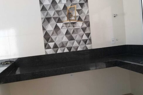 240db8d2-10fe-495b-9b12-cd3ef4ba3bd7