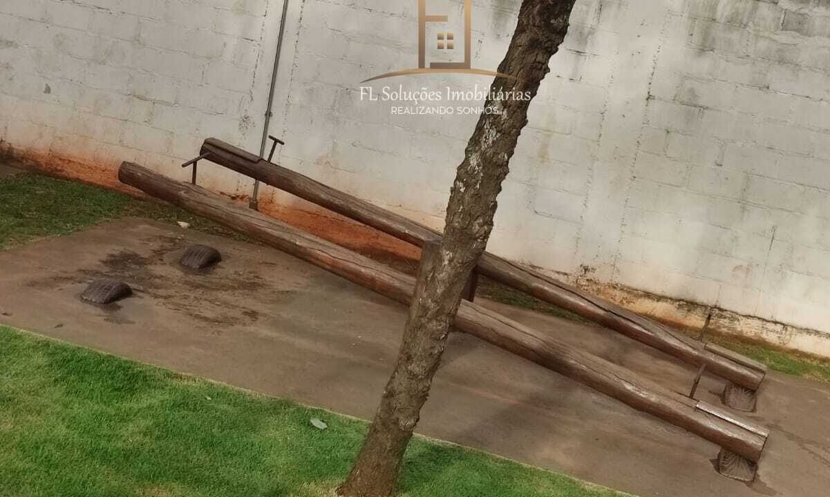 78e453c4-db40-46a8-8278-04da2079ecc9