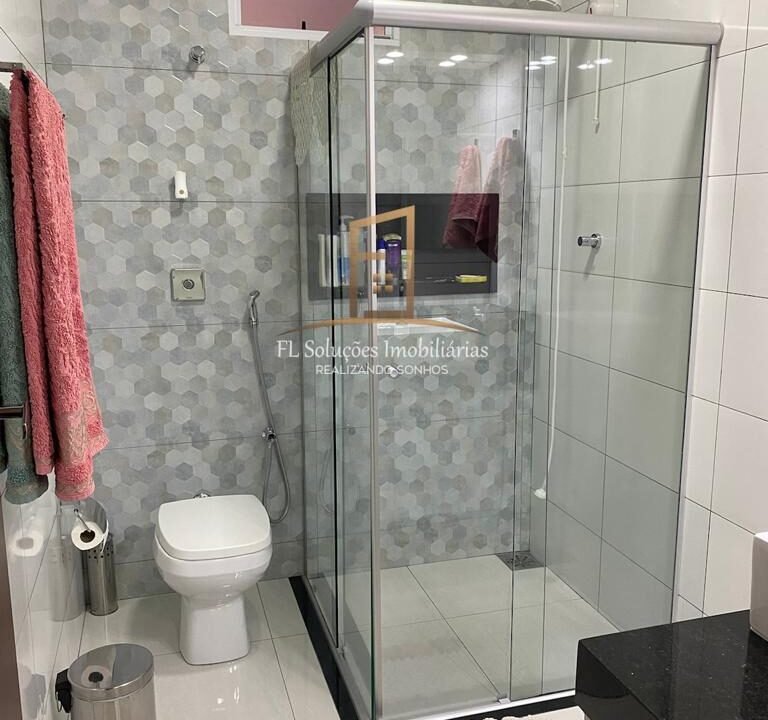 d6094a1d-e71b-40b5-801a-289296aaa404