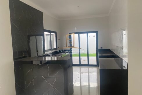 f35f4001-bdfc-4b0e-81d0-181d46375d5f