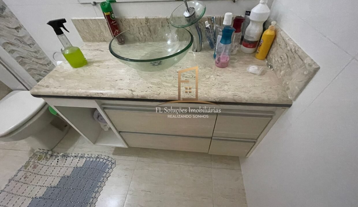 040b6e60-6d16-43e2-b015-ea3b8fd2de7d