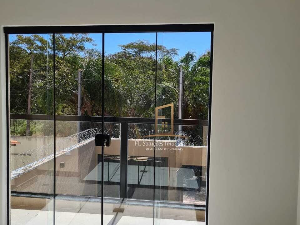 14c61df6-8180-495f-a5b3-1e9267ad1624