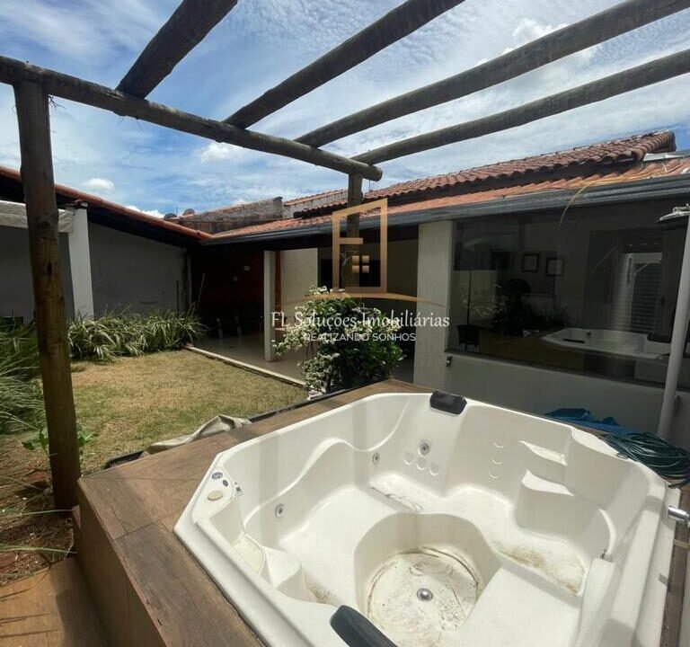 451d9b9d-e7e7-456b-abf0-b10e1b7fff33