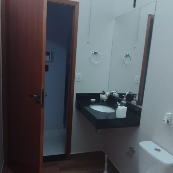 8197355d-dafc-4c6e-acd2-b93646f7d2c7