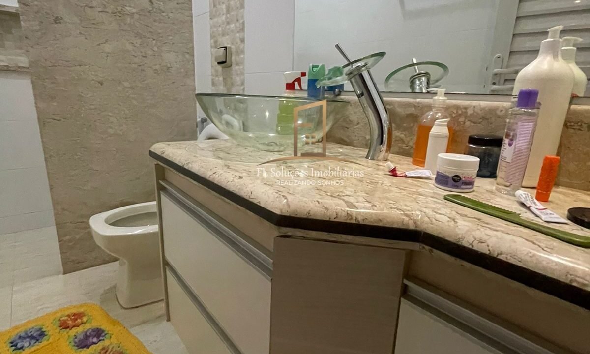 978ee3c9-e89c-4fb1-bcf4-e8dd1d1f0e6b