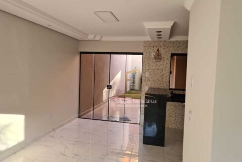 aebeff22-19b6-4074-a3f7-fb847cbaebfa