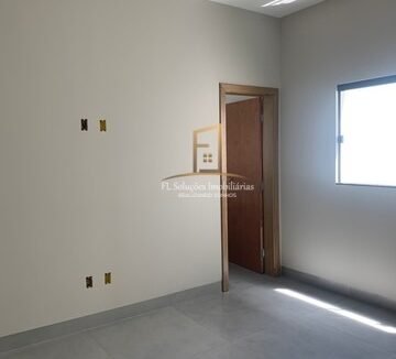 dd7e05cf-b218-48f2-97a9-f5565ff2f038