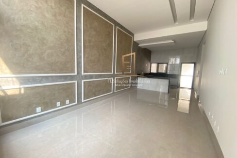 e65d427d-17f4-498e-a42d-2842eea34586