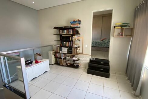 f9d7bdae-25de-42e1-ac07-b2fc87c054bc