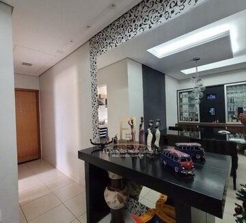 fa6f7296-6ce7-4e89-b64f-28b38596037e