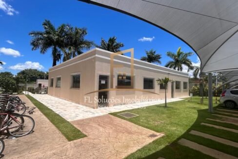 229aeb63-2482-4560-bbc7-c68f5c568e1d