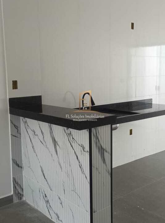 63628470-b877-4b34-88c1-497b2189d3c1