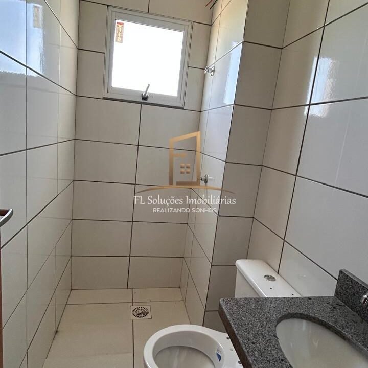 d1ec2648-70d3-4fdb-a8a8-a332e9e56be2