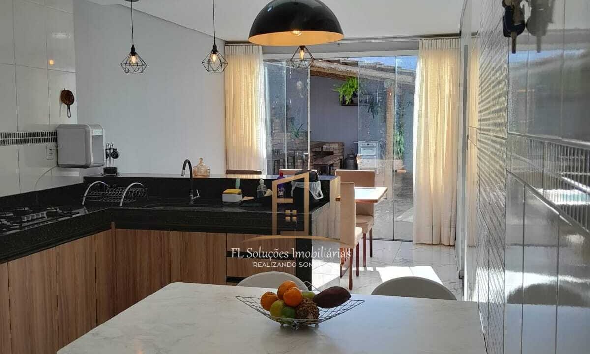 28e5220f-0499-472f-bbea-1546428e4b8a