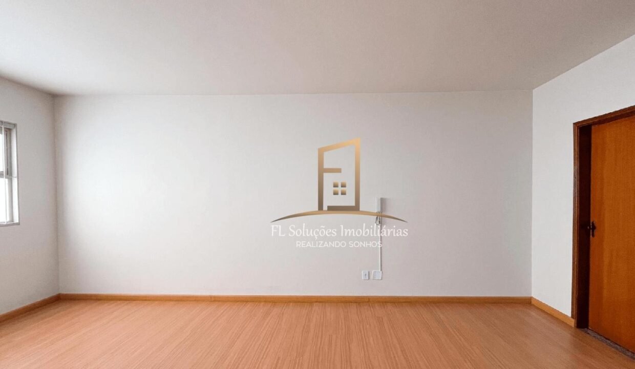 ef227652-e7b8-4413-8a71-2f9f461a0a0c