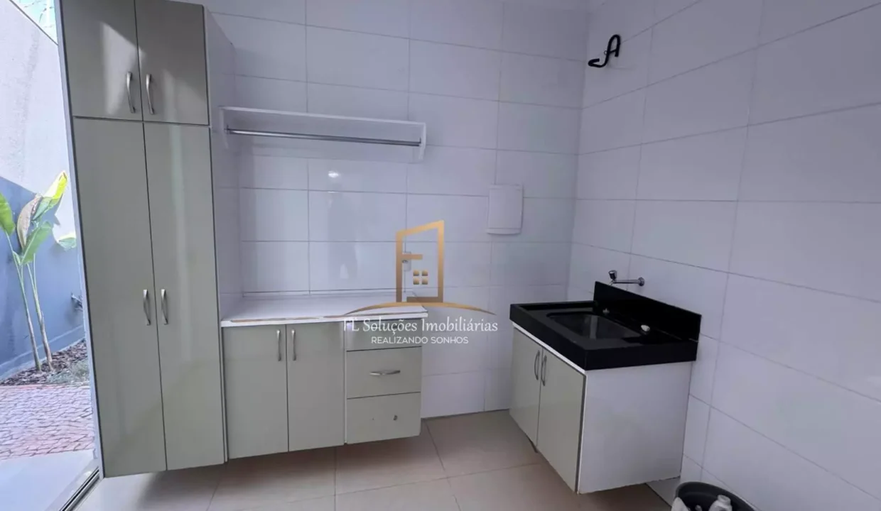 96155573-e17d-404e-9445-b6e015ab5237
